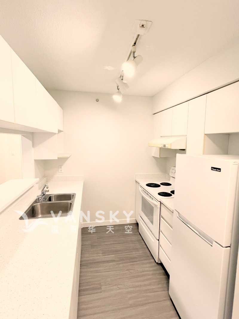 250218225628_Vancouver-2-Bedrooms-Rental-By-Joyce Skytrain-8.JPEG